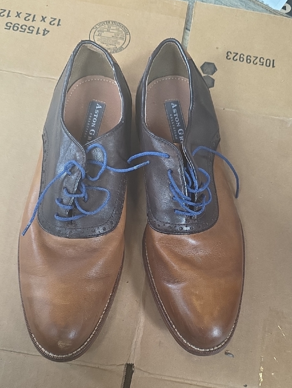 Two Tone Derby